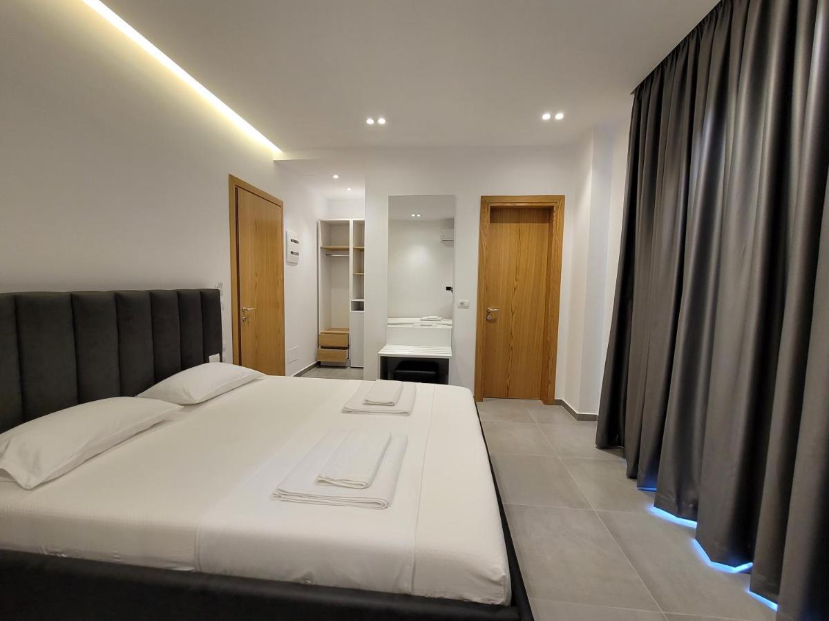 Vila Anxhelo Apartment Ксамил Екстериор снимка